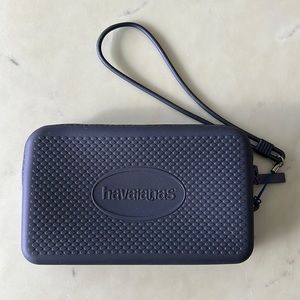 Havianas Mini Metallic Purple Bag/Wristlet